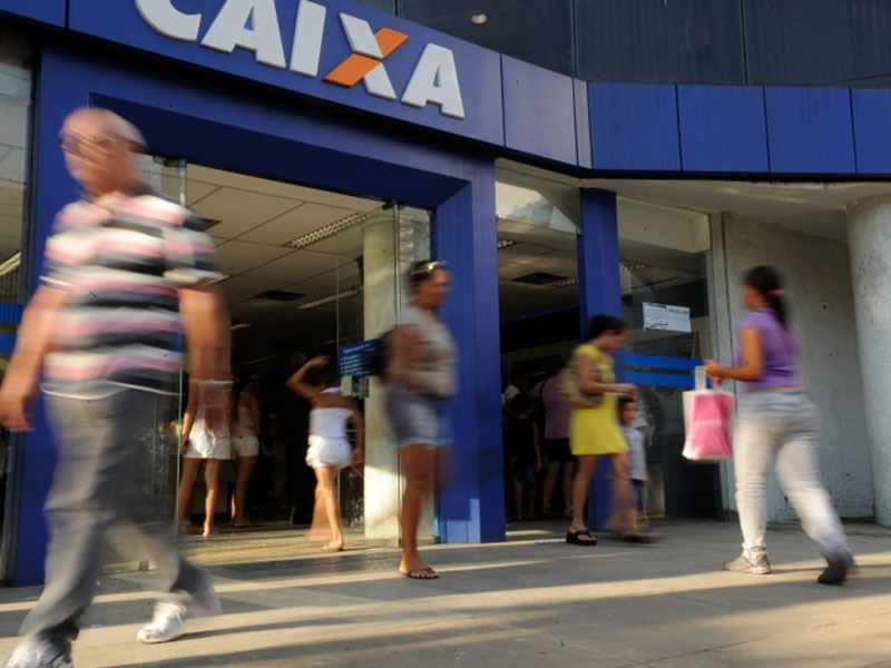 Liberação do saque do FGTS ainda em 2019 alivia dívidas e impulsiona comércio