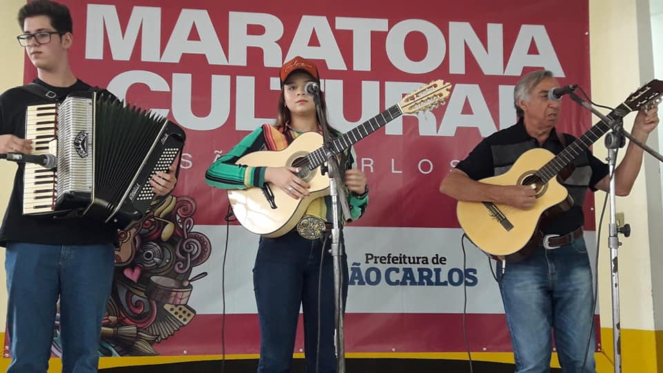 Maratona Cultural agitou o domingo do Clube da Viola