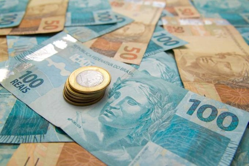 Governo corta projeção do salário mínimo em 2020