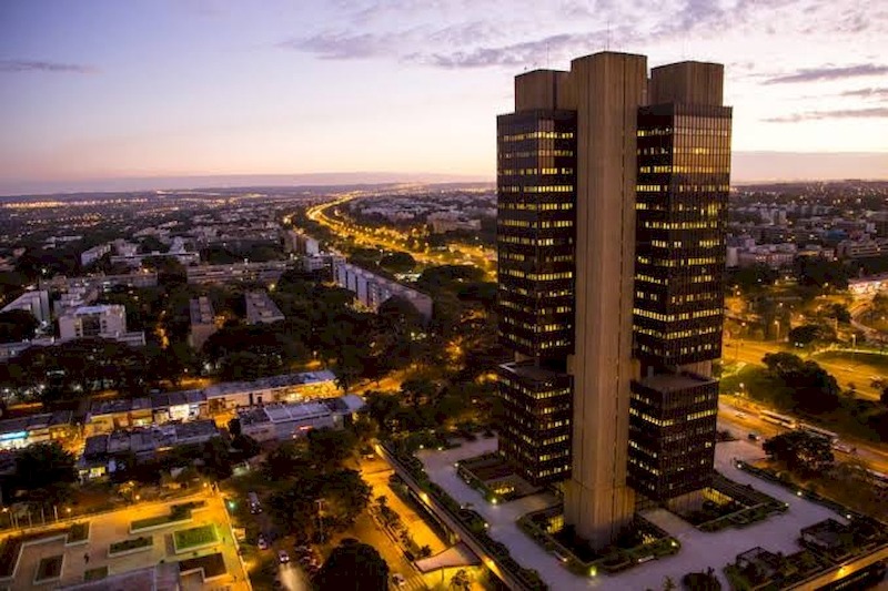 Déficit do setor externo de 2018 quase dobra, após revisão do BC