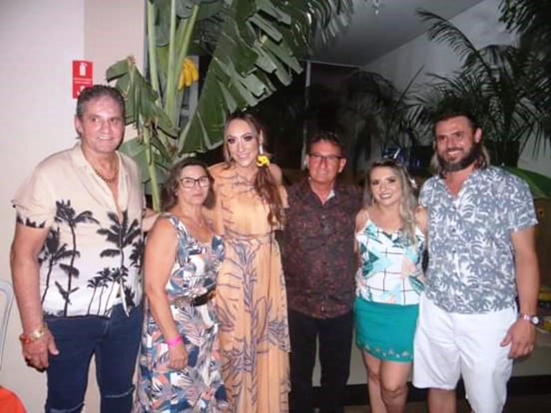 Baile do Hawaii do Grei foi um sucesso