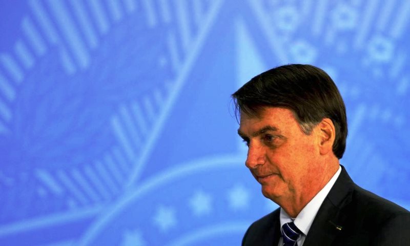 Advogados estimam que Bolsonaro precisará de 500 mil assinaturas para partido