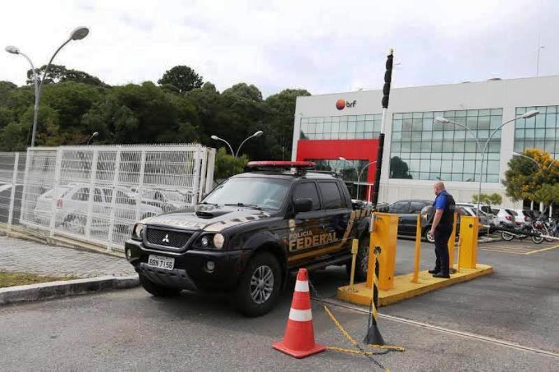 Procuradoria denuncia onze por ração ‘turbinada’ na Operação Trapaça