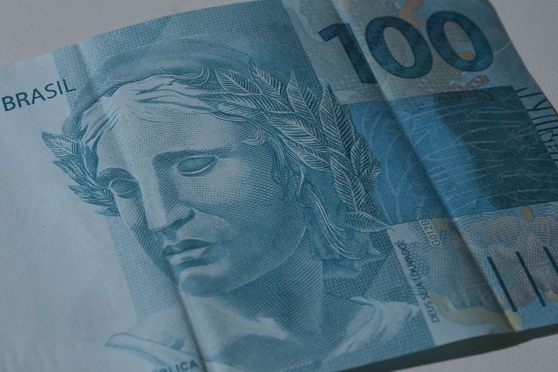Gastos sujeitos a teto federal sobem 2% até novembro