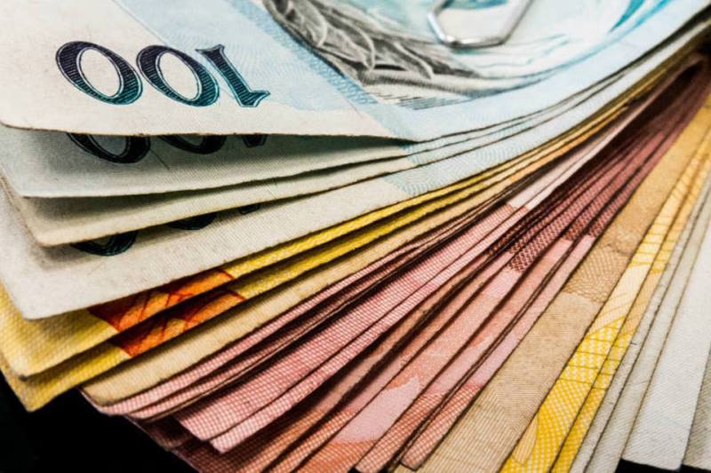 Reajuste extra para servidor custou à União R$ 32 bi em seis anos