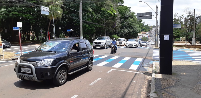 Crescimento da frota faz São Carlos dobrar arrecadação do IPVA