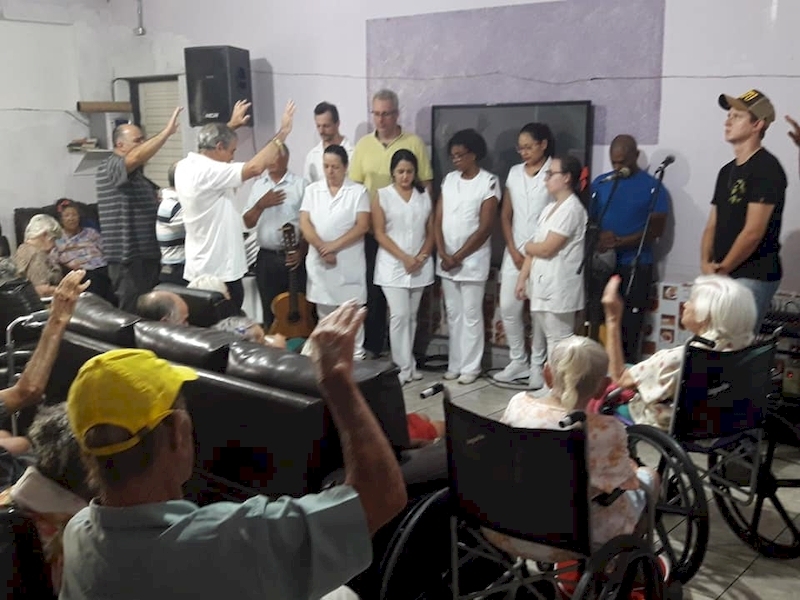 Café da Tarde Especial no Abrigo de Idosos Dona Helena Dorfeld