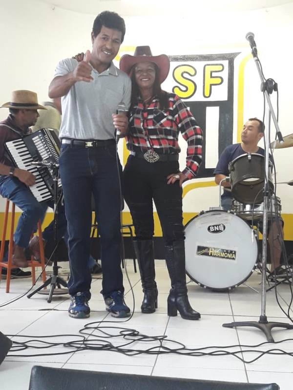 Domingo tem Clube da Viola de São Carlos