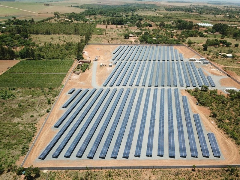 Bolsonaro diz ser contra taxar energia solar, mas ressalva: “Decisão é da Aneel”