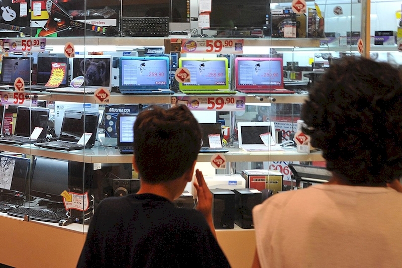 CNC: intenção de consumo das famílias tem melhor janeiro desde 2015