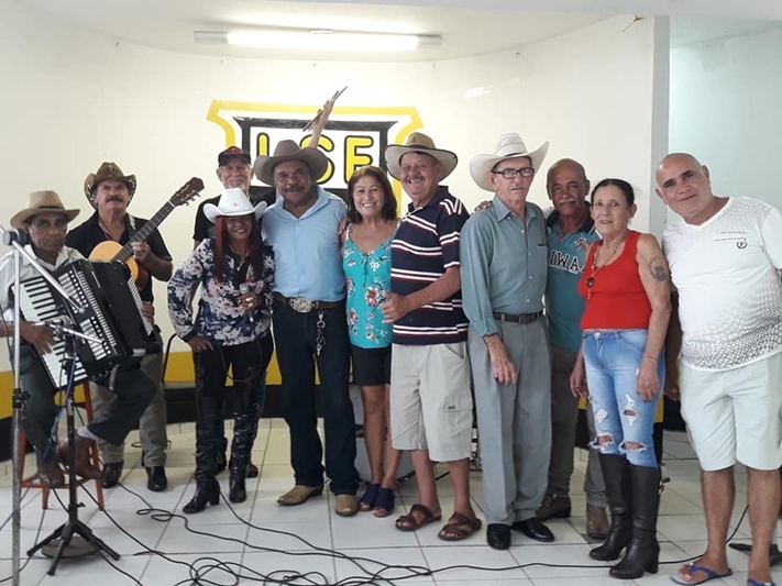 Clube da Viola de São Carlos faz aniversário