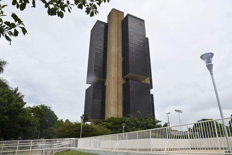 Dívida bruta do governo geral sobe a 76,1% do PIB em janeiro, revela BC