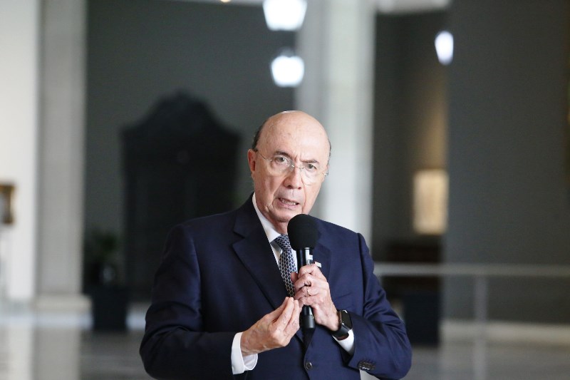 Doria convocou instituições financeiras para manter crédito, diz Meirelles