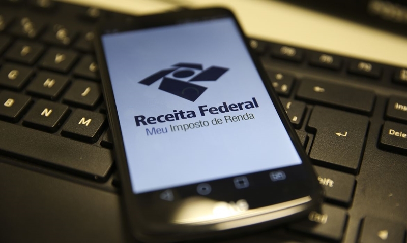 Mais de 5,8 milhões contribuintes entregaram a declaração do IR