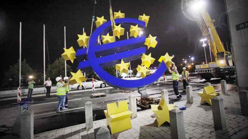 PIB da zona do euro cresce 0,1% no 4º trimestre, confirma Eurostat