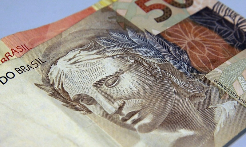 Governo diminui para 0,02% previsão de crescimento do PIB neste ano