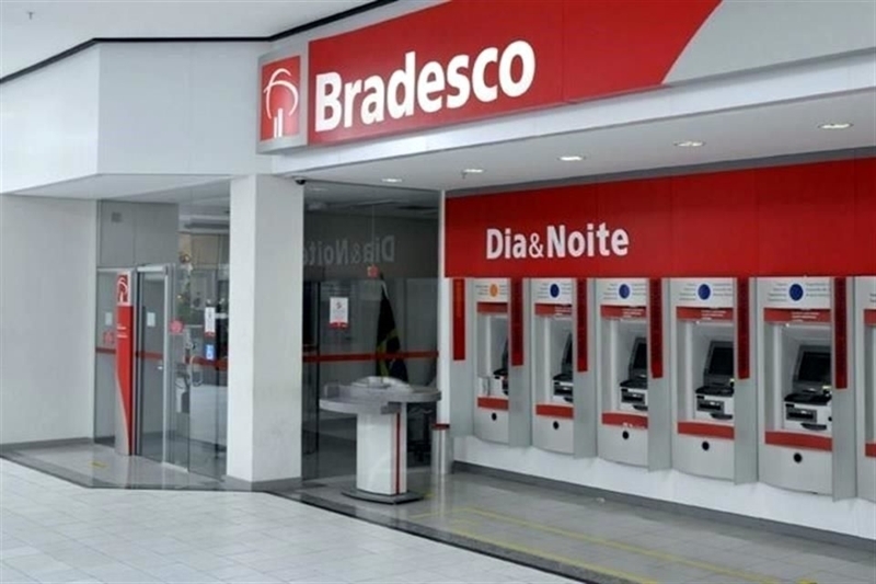 Bradesco provisiona R$ 2,7 bilhões e lucro líquido do 1º trimestre encolhe 39,8%