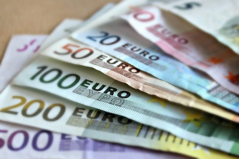 Inflação anual da zona do euro desacelera a 0,4% em abril