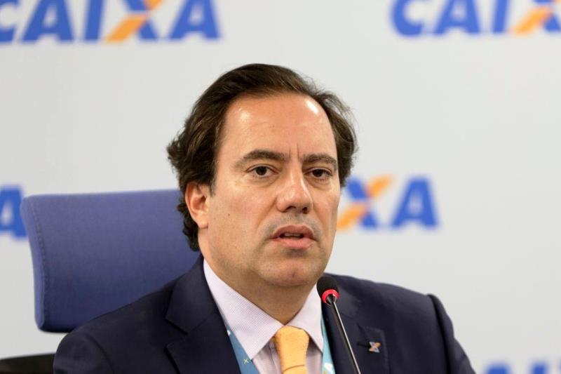 Presidente da Caixa sinaliza redução de juros do especial em evento com Bolsonaro