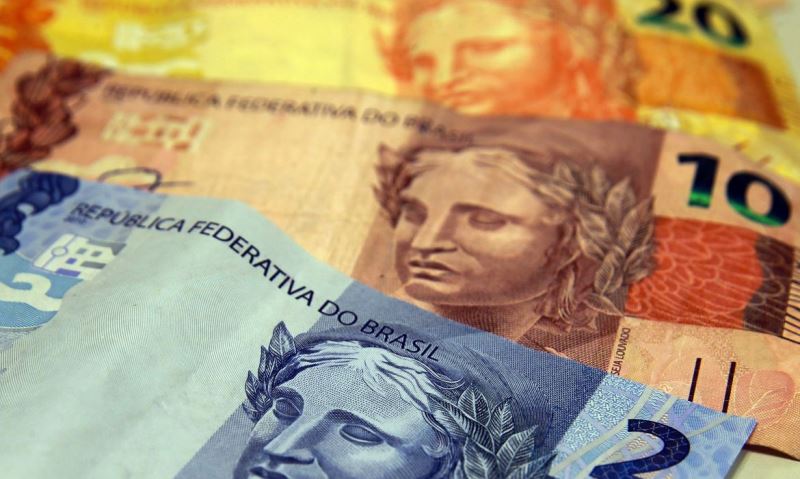 Mercado financeiro prevê queda de 3,76% da economia