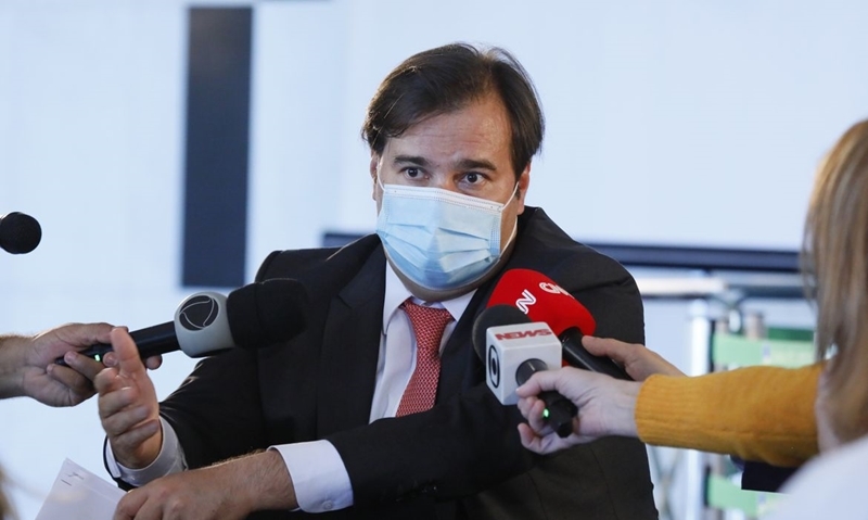 Maia diz que grande desafio do momento é derrotar o coronavírus