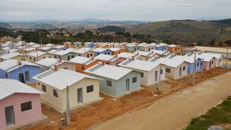 Crise trava planos de corte nos juros dos financiamentos do Minha Casa