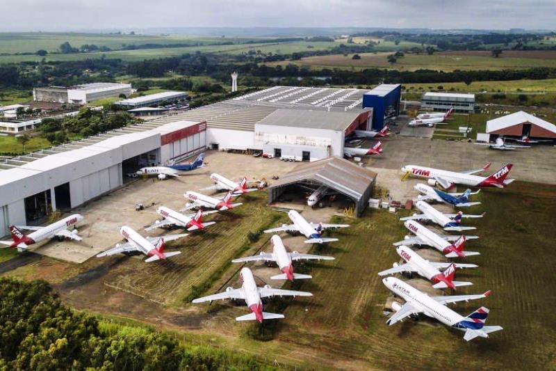 LATAM promove demissões em São Carlos e esconde números
