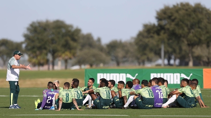Palmeiras confirma ter um jogador com coronavírus e três recuperados
