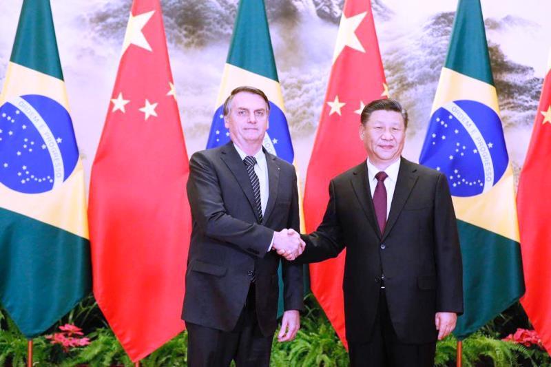 Crise mundial faz Brasil depender cada vez mais de exportações para a China