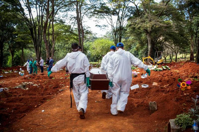 Brasil supera 90 mil mortos
