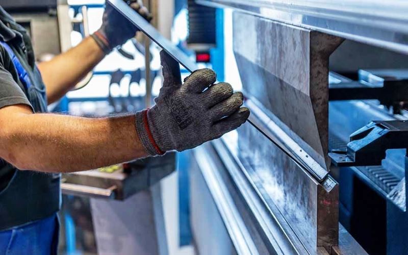 Desde maio, 8,3 milhões das pessoas ocupadas já voltaram ao trabalho, diz IBGE