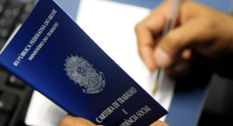 Pedidos de seguro-desemprego estabilizam