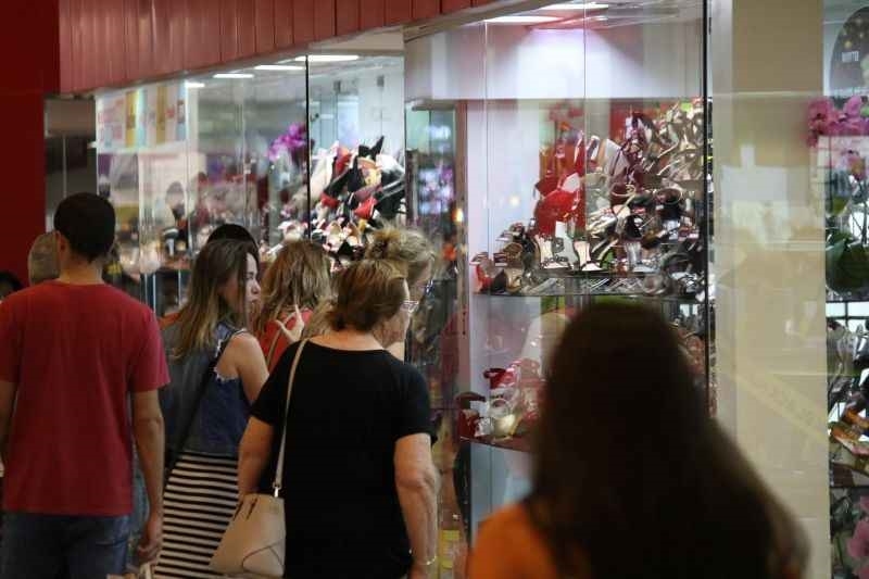 Confiança do comércio sobe 1,7 ponto em julho ante junho, a 86,1 pontos