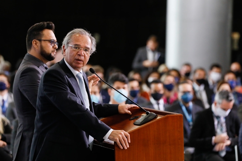 Aras recomenda a Guedes mais transparência em gastos no combate à pandemia