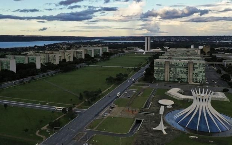 Infraestrutura vai revisar mais de 100 portarias