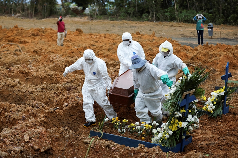 País registra 494 mortes por covid-19 em 24h, total chega a 114 744