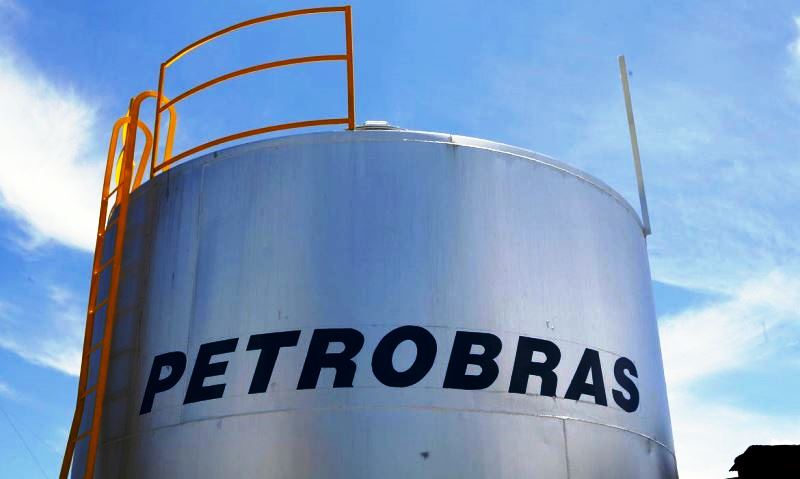 Preço do diesel em refinarias da Petrobras cai 7% e da gasolina 5%