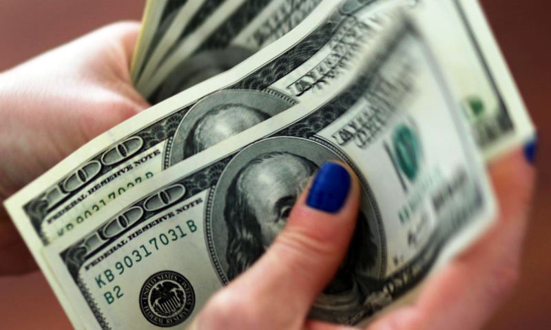 Dólar é pressionado ante real em meio a esperanças de vacina