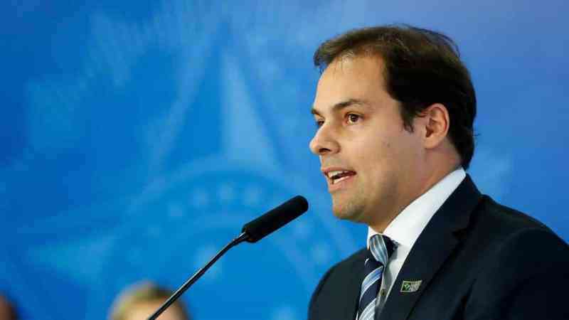 ‘Não se pode esperar para cortar privilégio’, diz Paulo Uebel