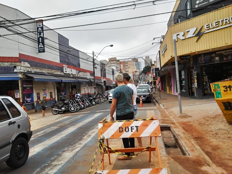 Sem universitários, comércio amarga prejuízo de R$ 300 mi