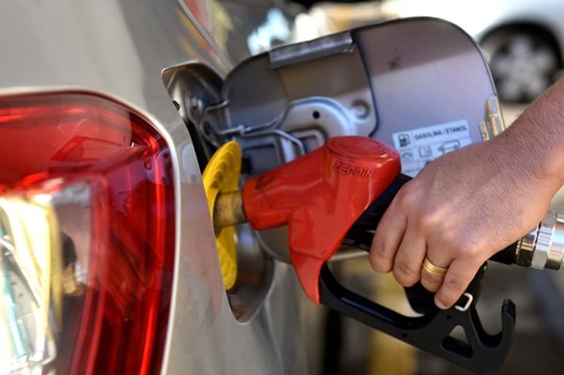 Petrobras informa redução de 5% nos preços do diesel e da gasolina