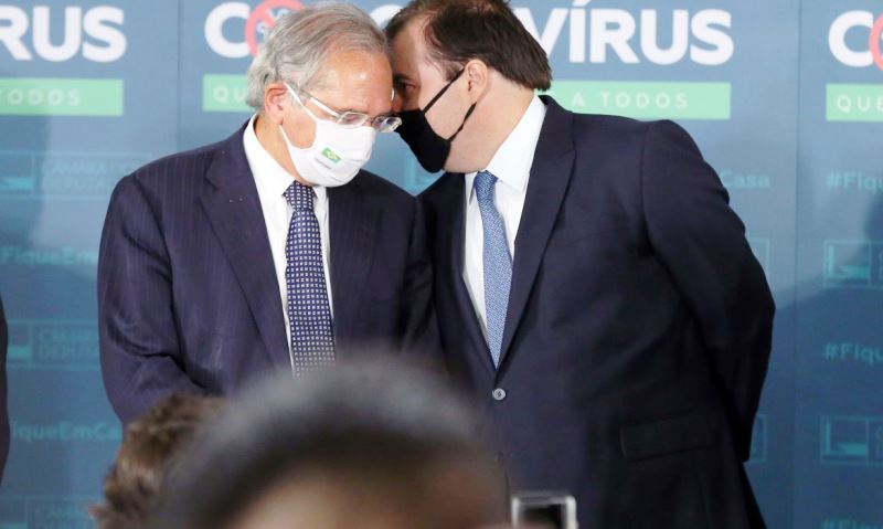 Guedes defende inclusão de orçamento de guerra