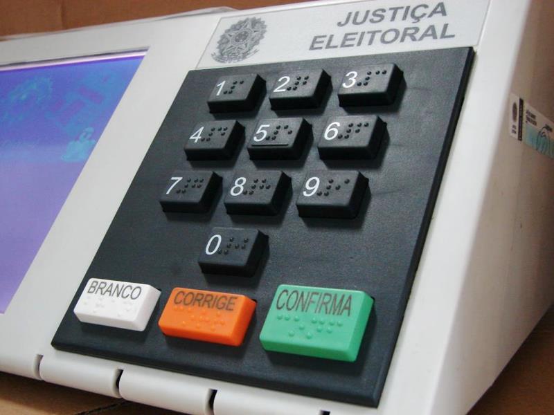 Metade dos governadores projeta reajustes em 2022