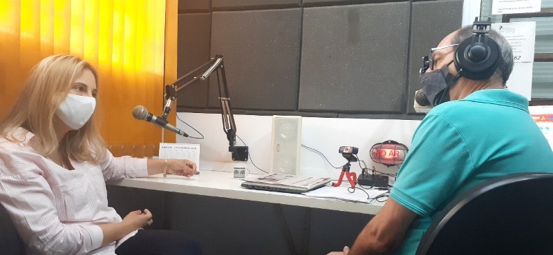 “O que os políticos fazem é obrigação”, diz Marina Melo