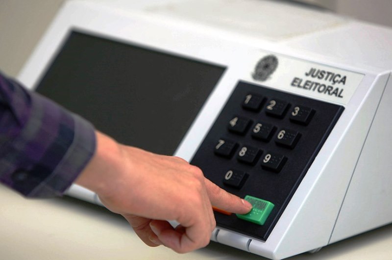 Indícios de irregularidades na campanha alcançam R$ 60,4 mi