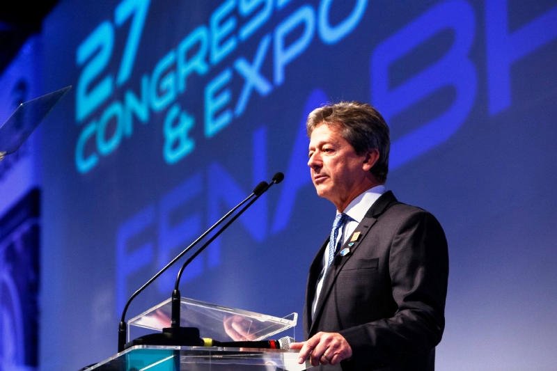 Venda aumenta 0,45% de outubro para novembro