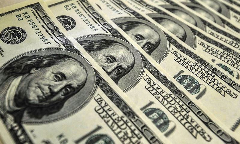 Brasil anuncia emissão externa em dólar