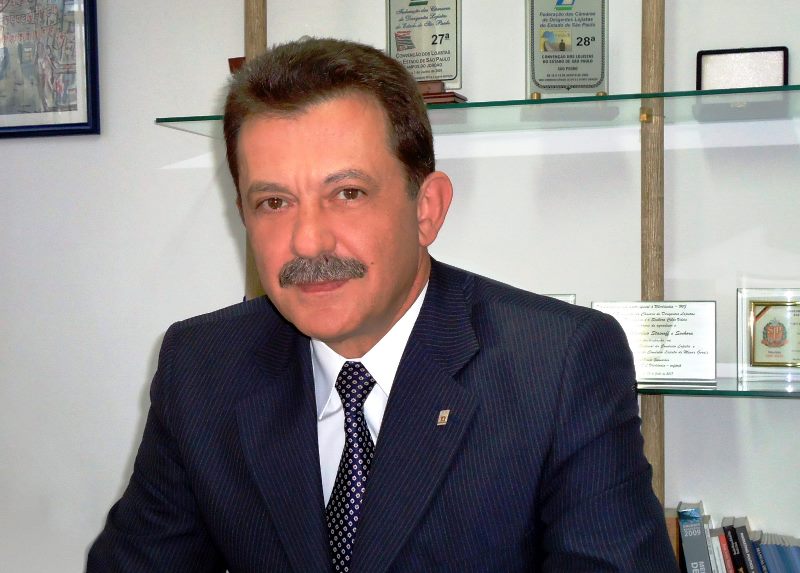 Vendas caem 5% durante fase vermelha