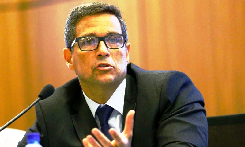 “Nosso trabalho é para atingir a meta sempre”, diz Campos Neto