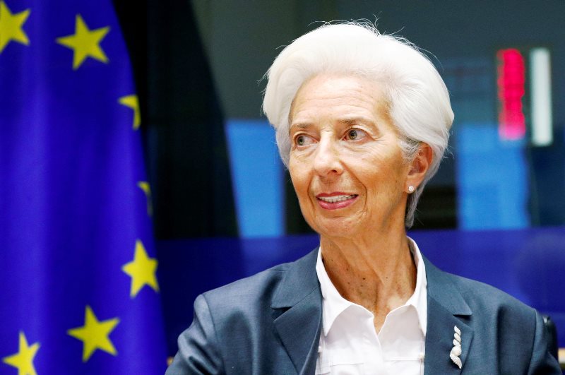 Economia se recupera, mas variante delta ameaça crescimento